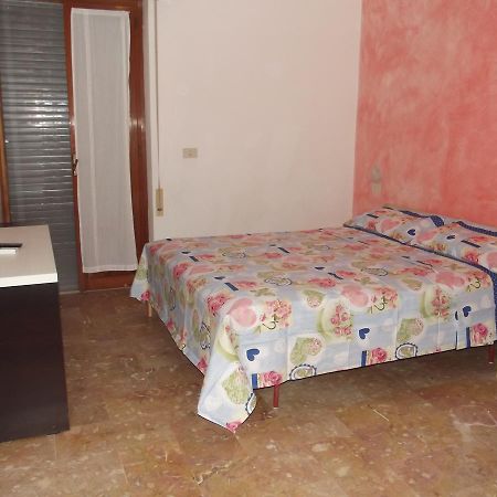 Hotel Sabbia D'Oro Pineto Luaran gambar